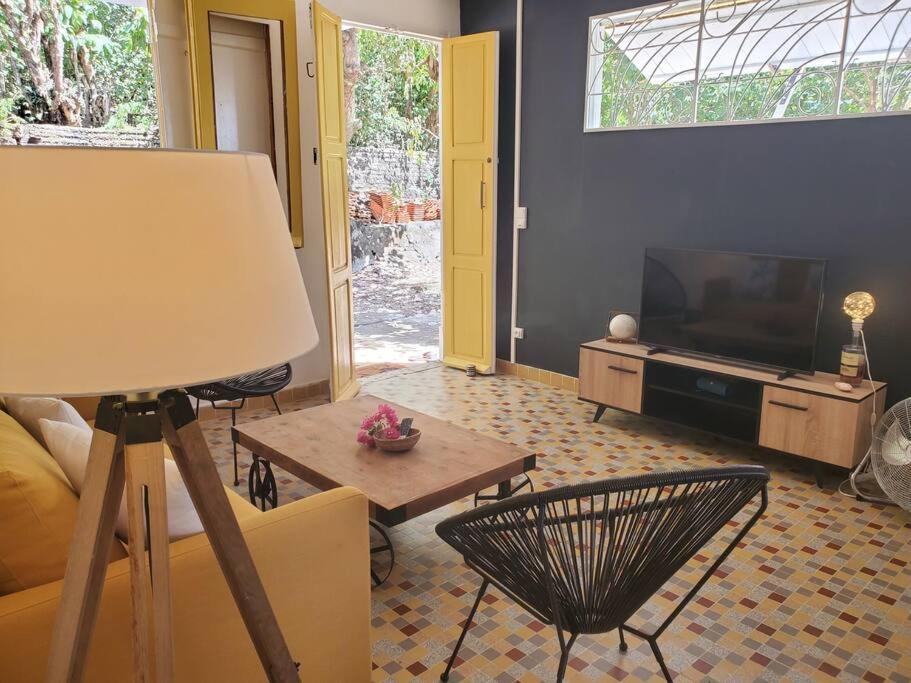 Villa Sunshine Trinite  Exterior foto